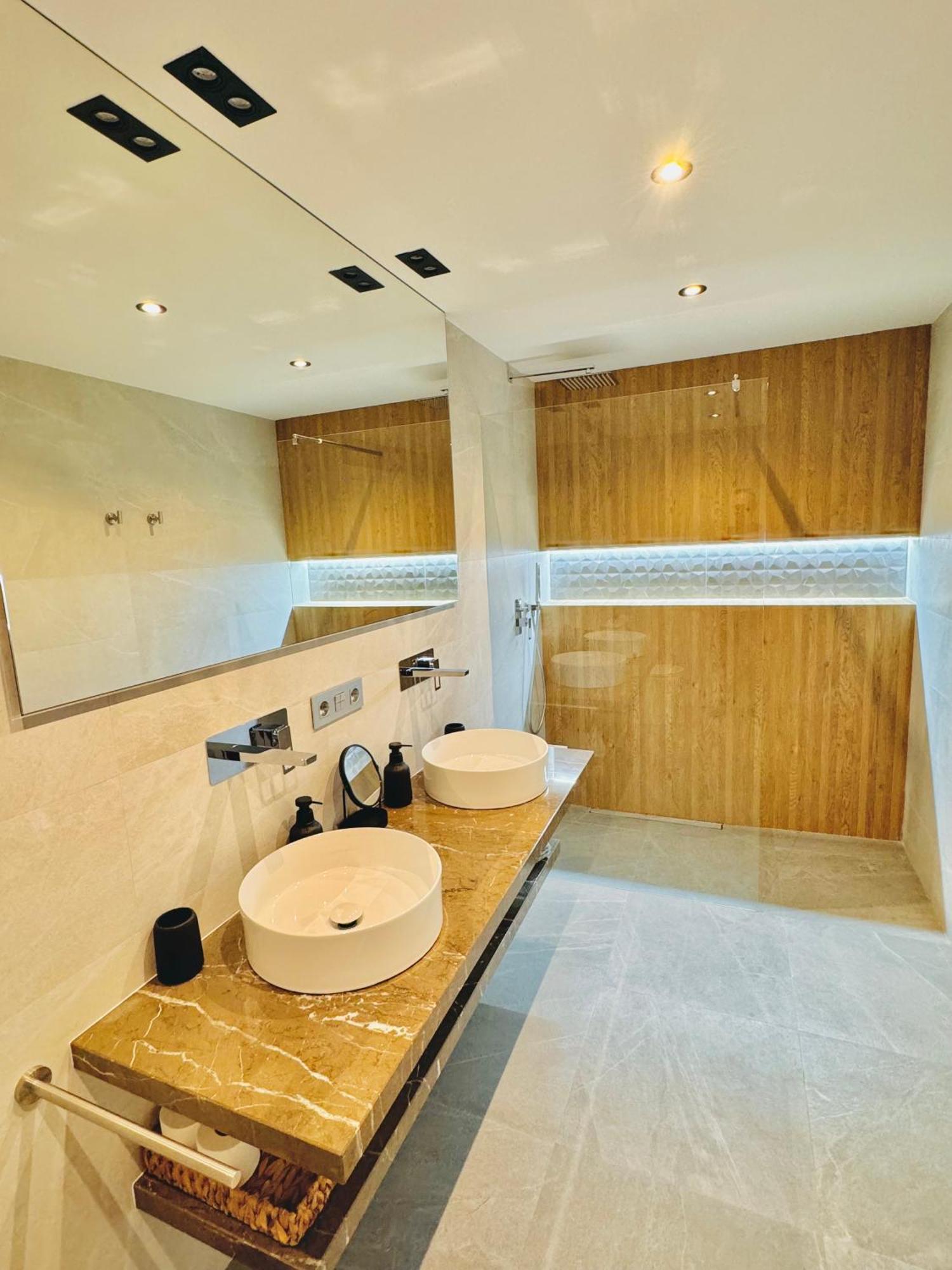 Pueblo Evita Premium Suites 贝纳尔马德纳 外观 照片