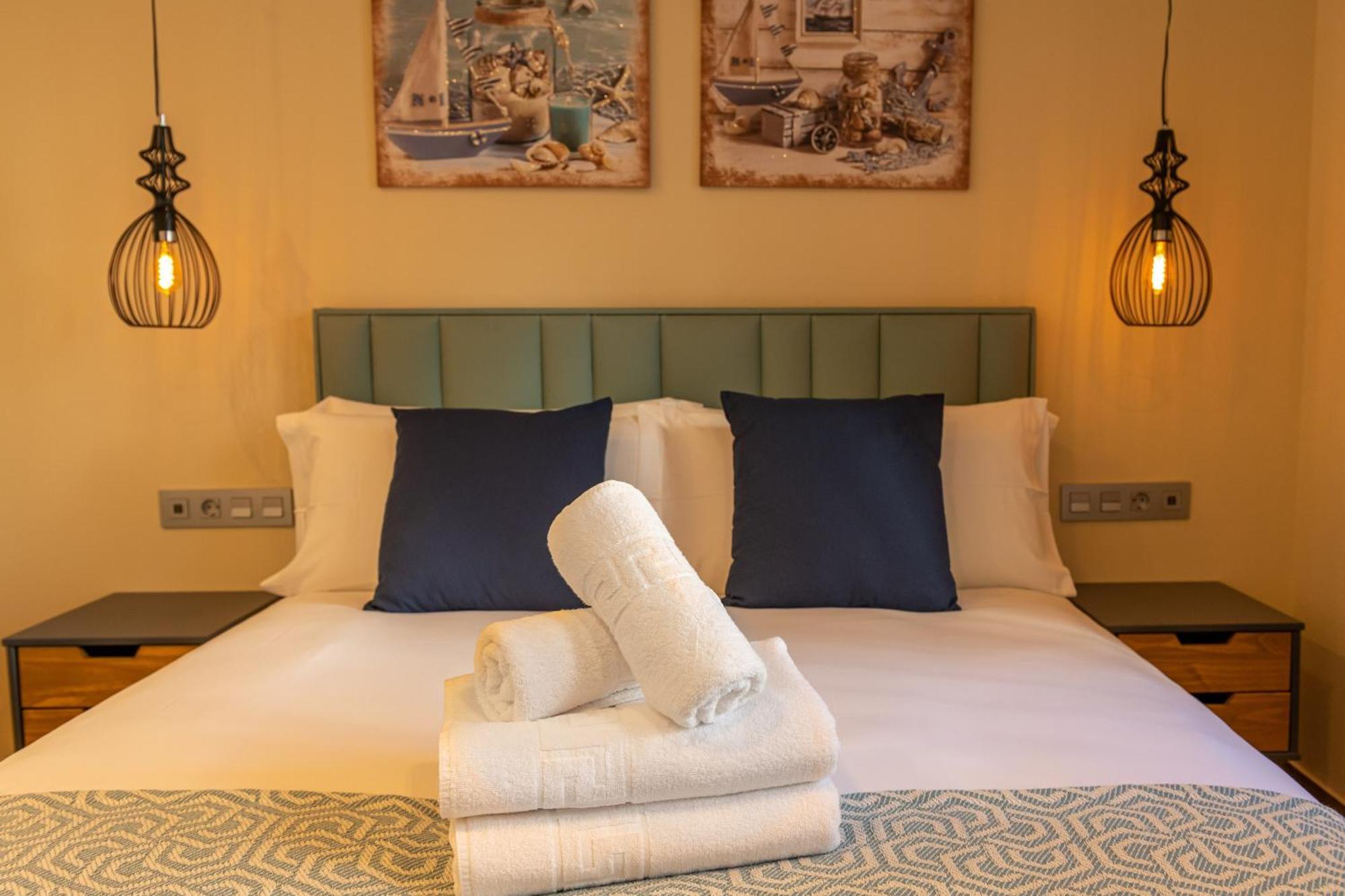 Pueblo Evita Premium Suites 贝纳尔马德纳 外观 照片